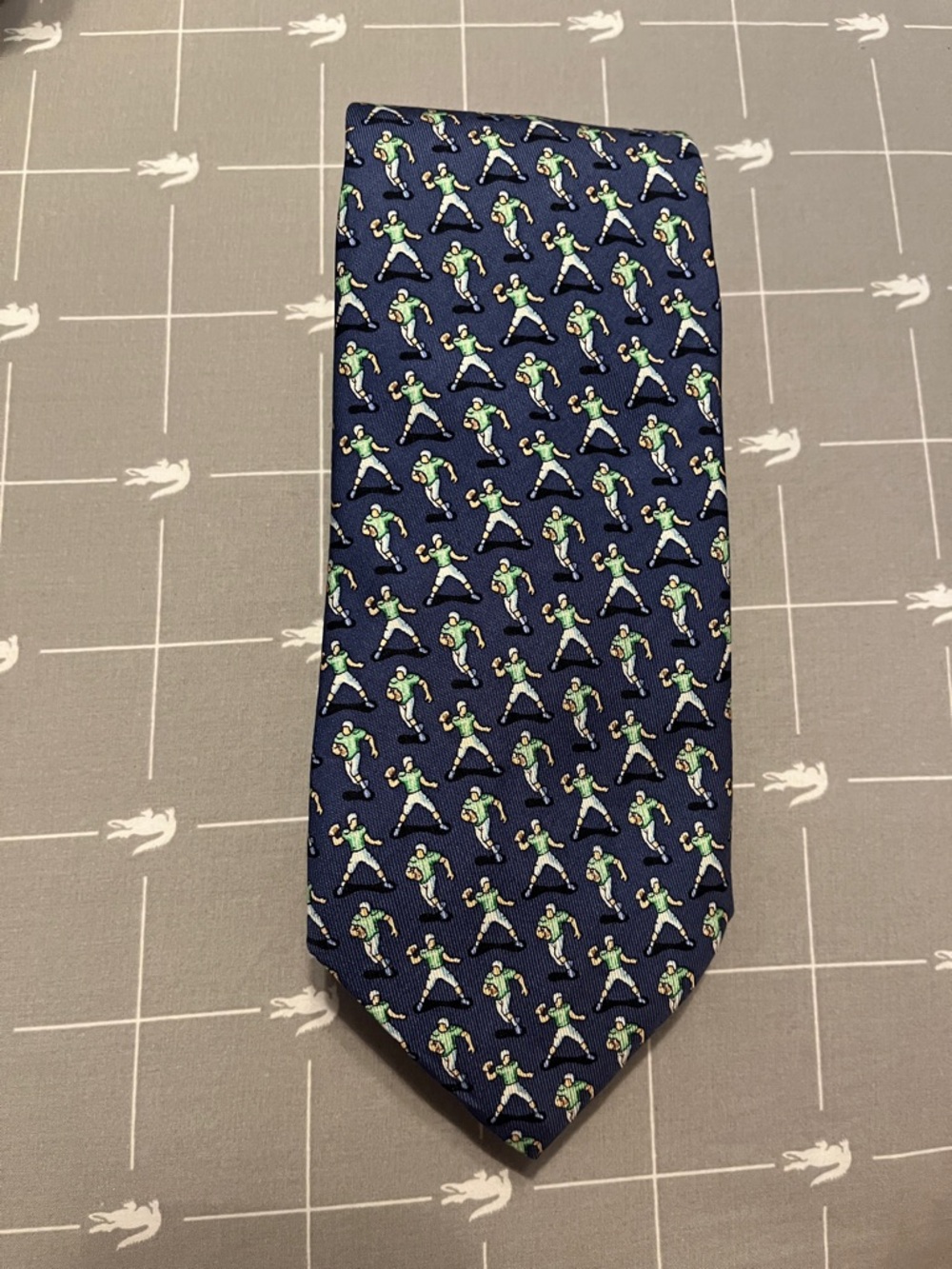 Vineyard Vines Navy Tie with Green and White Golfer Motif